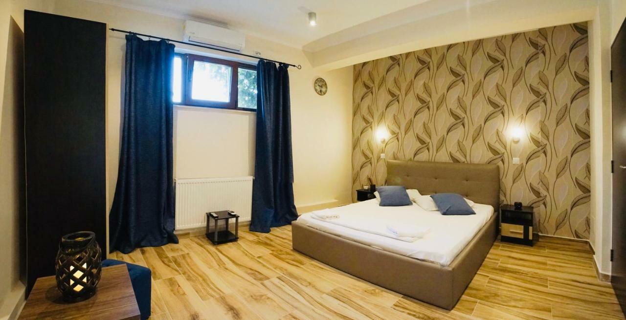 Byzanthin Hostel *